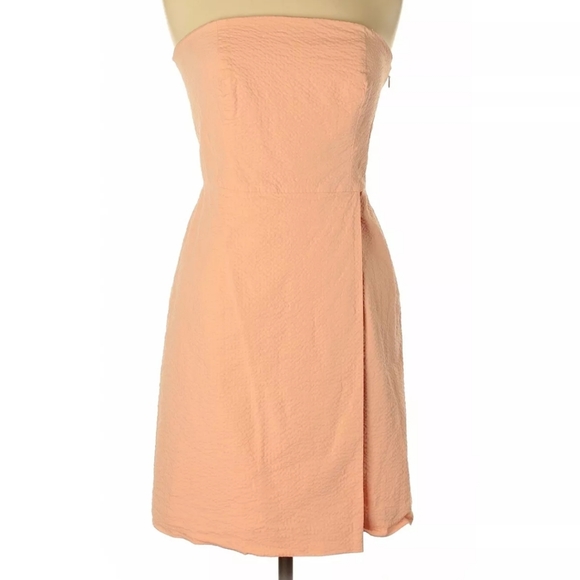 Vineyard Vines Dresses & Skirts - Vineyard Vines Peach Light Pink Dress Size 6
